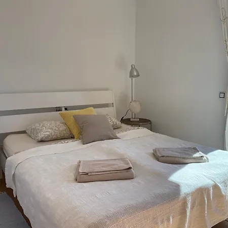 Mi Casa *
